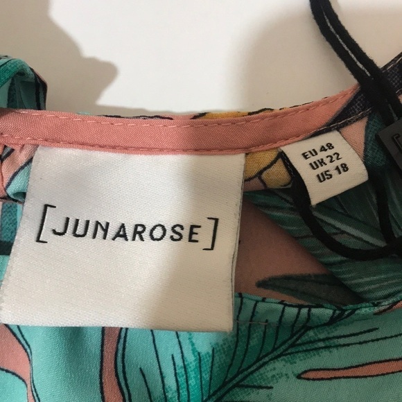 Asos Curve Junarose cold shoulder top 16 - Picture 9 of 9